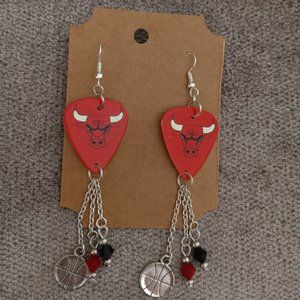 Women's Chicago Bulls guitar pick earrings